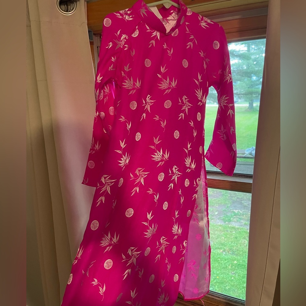 ao dai, girls Vietnamese tradition dress, size 9 pink and red and white pants